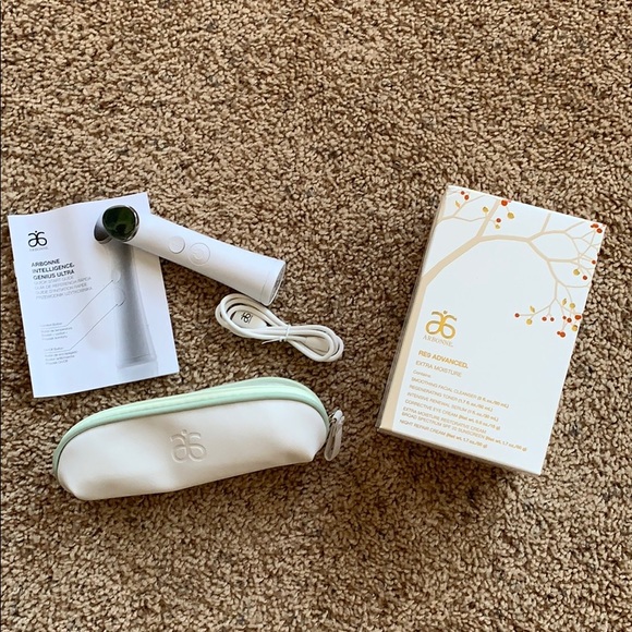 Arbonne Other - NIB Never used Arbonne RE9 Extra Moisture